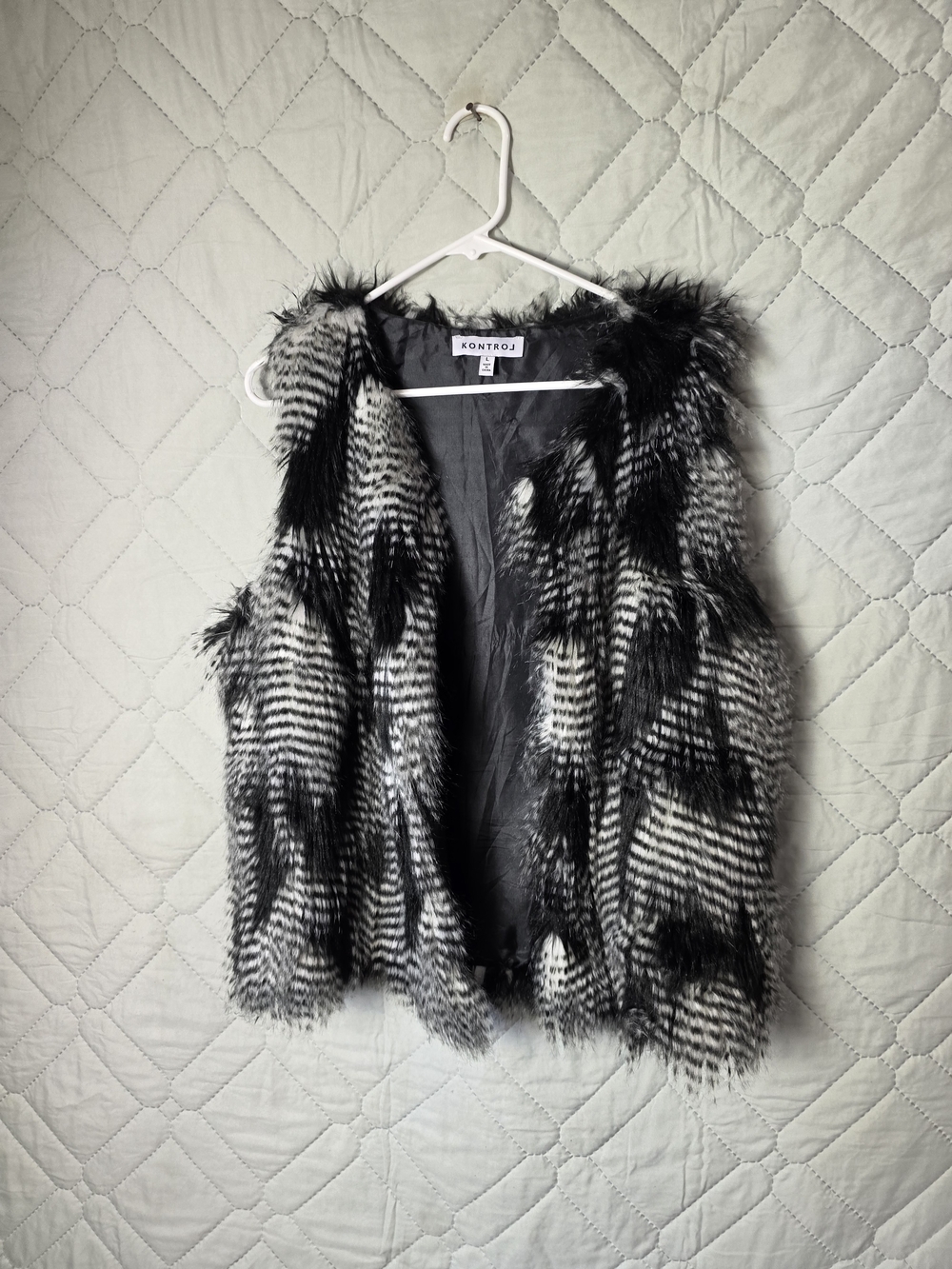 Kontrol Black & White Faux Fur Vest Y2K Sz Large